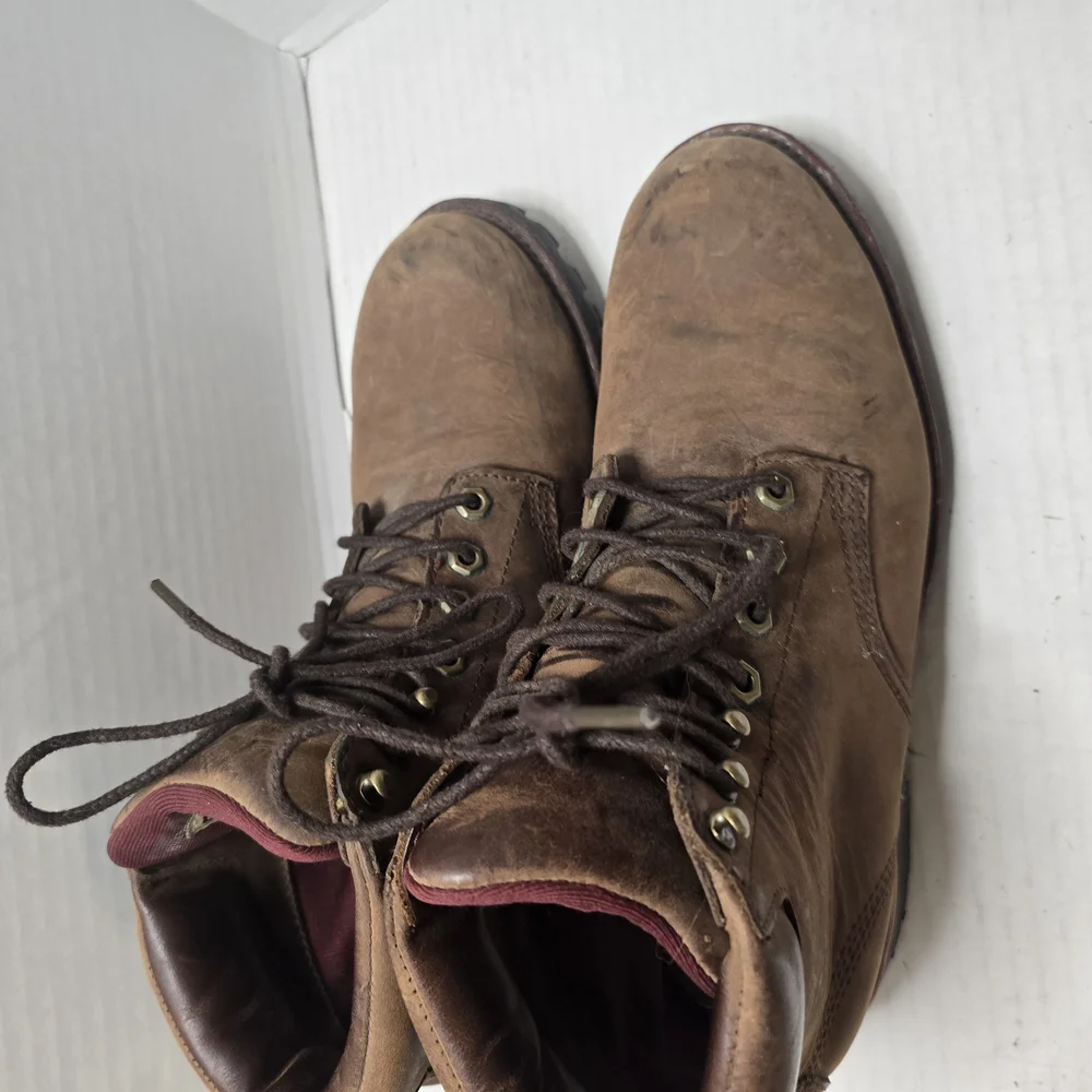 Brown Ankle-High Lace-Up‎ Boots with Rugged Sole